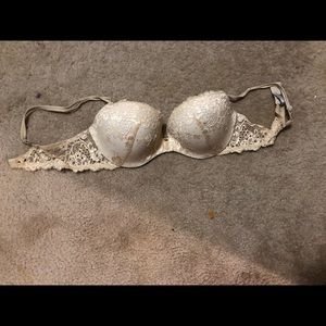 Beige Lace Victoria’s Secret Very Sexy Push Up 38C